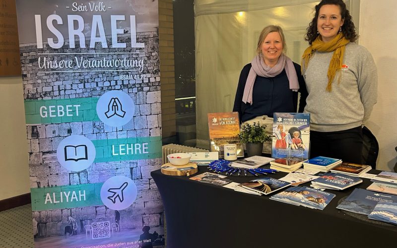 3AB822FD-40F6-40B2-A53F-D510FB4834DE_1_201_a